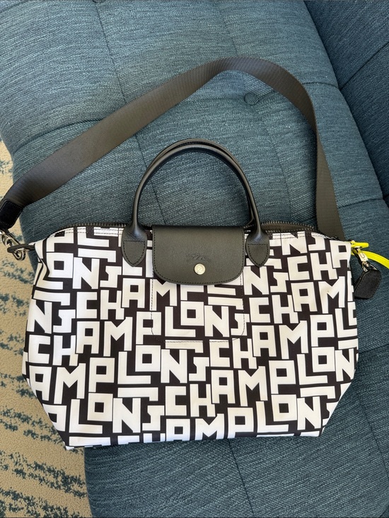 Longchamp Handbags - LONGCHAMP Le Pliage Nylon Black & White Graphic Logo Tote with Shoulder Strap